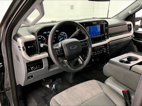 Used 2025 Ford F250 XLT AWD/4WD image 15