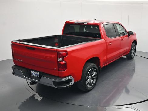 Used 2022 Chevrolet Silverado 1500 LT AWD/4WD image 33