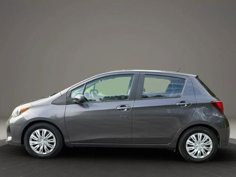 Used 2017 Toyota Yaris L FWD image 7