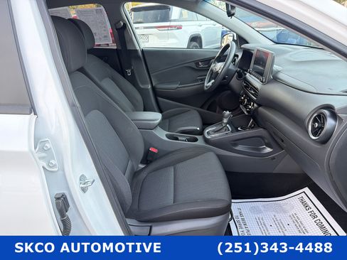 Used 2023 Hyundai Kona SEL w/ Cargo Package AWD/4WD image 13
