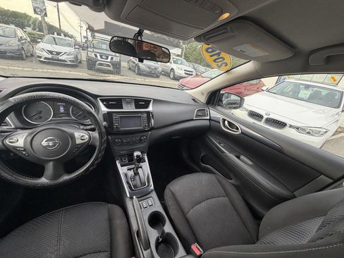 Used 2016 Nissan Sentra SR w/ Driver's Assist Package FWD image 38
