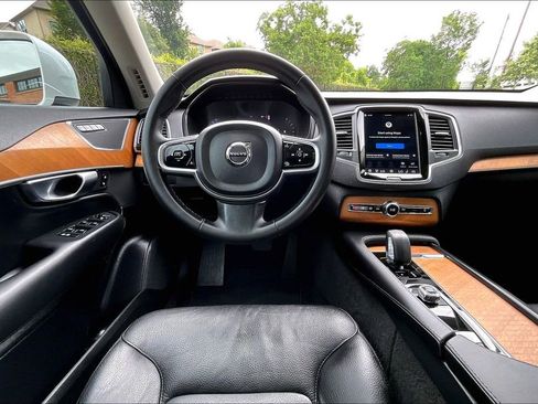 Used 2023 Volvo XC90 B6 Core w/ Climate Package AWD/4WD image 5