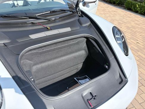 Used 2025 Porsche 911 Carrera RWD image 22