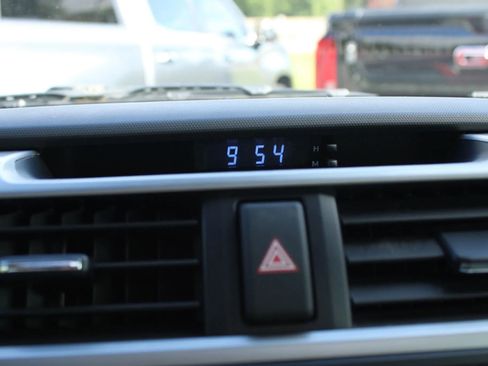 Used 2015 Toyota 4Runner 4WD image 19