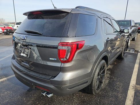 Used 2018 Ford Explorer Sport image 8