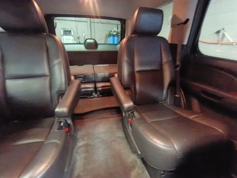 Used 2012 Chevrolet Tahoe LTZ RWD image 46
