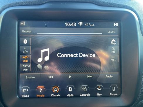 Used 2018 Jeep Renegade Limited w/ UConnect 8.4 Nav Group image 16