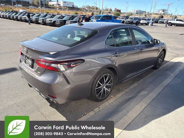 Used 2023 Toyota Camry SE FWD image 7