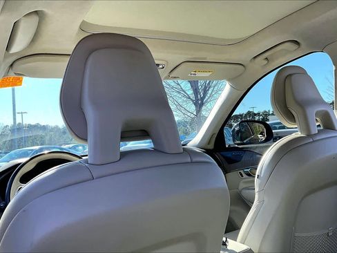 Used 2021 Volvo XC90 T8 Inscription w/ Lounge Package image 23