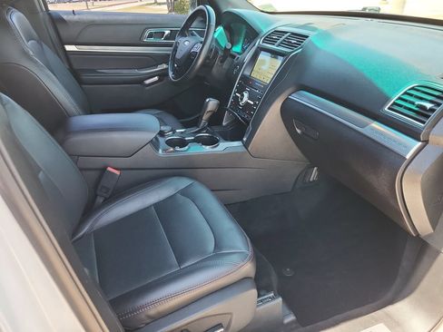 Used 2017 Ford Explorer Sport AWD/4WD image 21