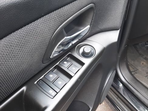 Used 2014 Chevrolet Cruze LT w/ RS Package image 10