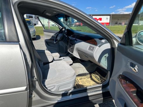 Used 2007 Buick LaCrosse CX image 17