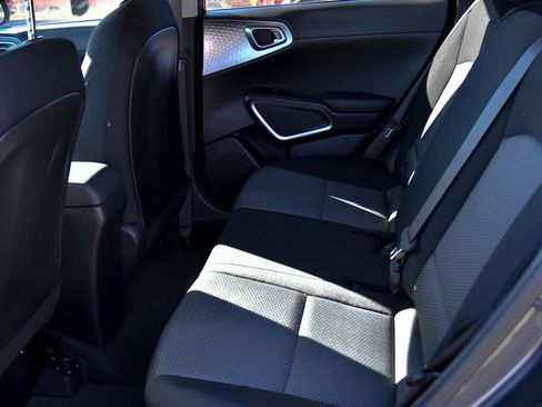 Used 2024 Kia Soul LX w/ Option Group 015 image 29