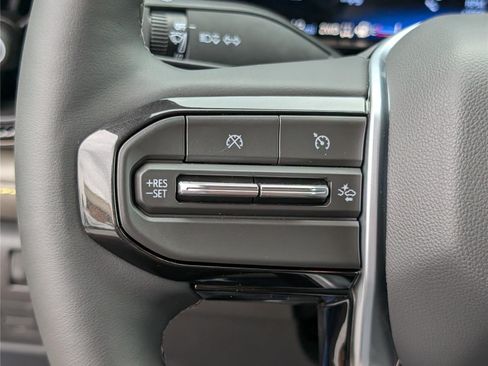 Used 2026 Chevrolet Colorado ZR2 w/ Midnight Edition AWD/4WD image 23