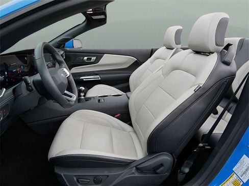 Used 2024 Ford Mustang GT Premium image 10