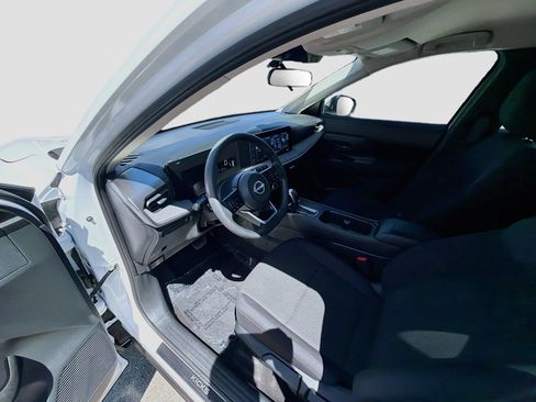 Used 2026 Nissan Kicks S FWD image 9