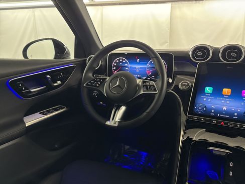 Used 2026 Mercedes-Benz GLC 300 image 28