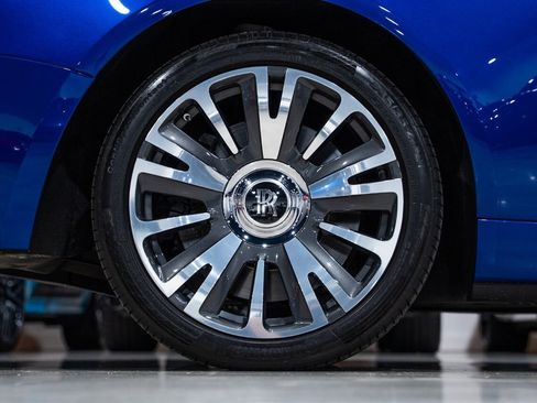 Used 2016 Rolls-Royce Dawn image 15