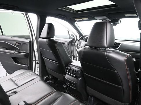 Certified 2024 Honda Passport TrailSport image 29