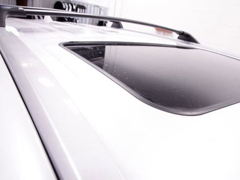 Used 2023 Toyota Highlander XLE image 23