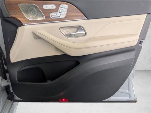 Used 2024 Mercedes-Benz GLE 450 4MATIC image 27