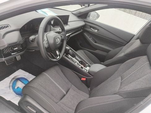 Certified 2025 Honda Accord Sport image 30