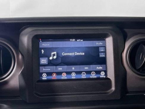 Used 2023 Jeep Wrangler Sport AWD/4WD image 15