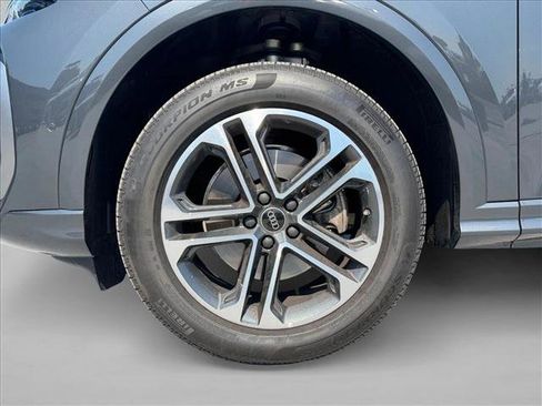 Used 2025 Audi Q5 Premium w/ Convenience Package AWD/4WD image 26