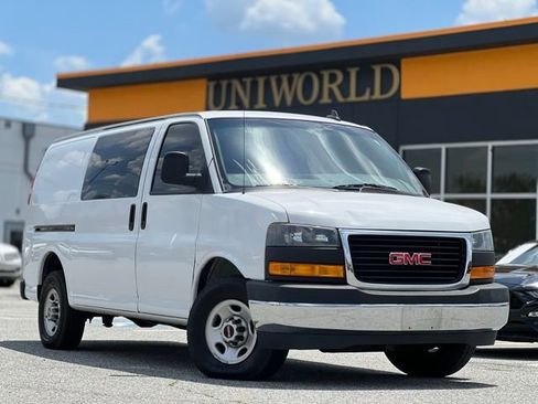 Used 2021 GMC Savana 2500 w/ Driver Convenience Package RWD image 3