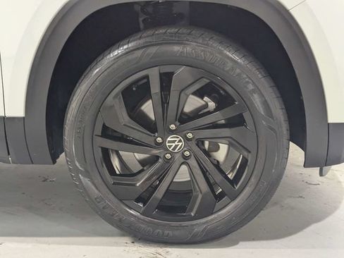 Used 2022 Volkswagen Atlas SE AWD/4WD image 32