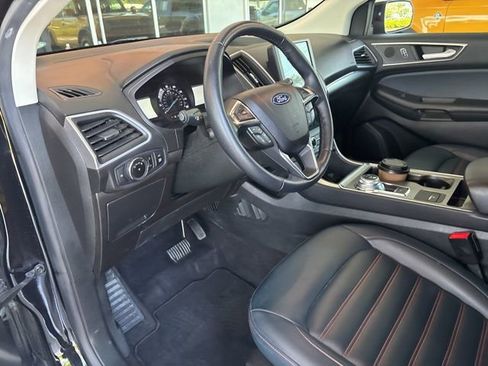 Used 2023 Ford Edge SEL w/ Sport Appearance Package image 2