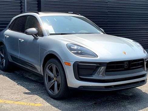 New 2025 Porsche Macan Turbo image 12
