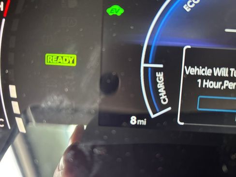 New 2026 Toyota Camry SE image 10