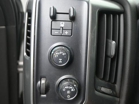 Used 2018 Chevrolet Silverado 1500 LT w/ All Star Edition AWD/4WD image 18