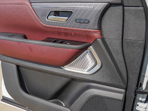 New 2026 INFINITI QX80 Autograph w/ Premium Cargo Package image 19