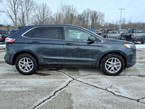 Used 2023 Ford Edge SEL image 7