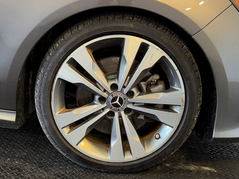 Used 2019 Mercedes-Benz CLA 250 4MATIC image 10