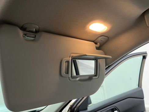 Used 2025 Nissan Rogue SV image 60