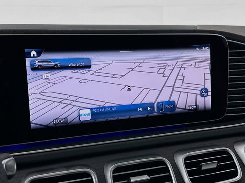 New 2026 Mercedes-Benz GLS 450 4MATIC image 14