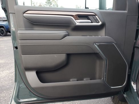 New 2026 Chevrolet Silverado 3500 LT image 11