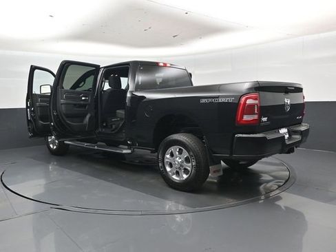 Used 2024 RAM 2500 Big Horn w/ Safety Group AWD/4WD image 47