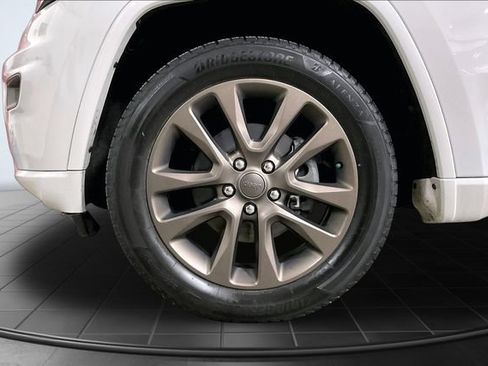 Used 2017 Jeep Grand Cherokee Limited 75th Anniversary AWD/4WD image 9