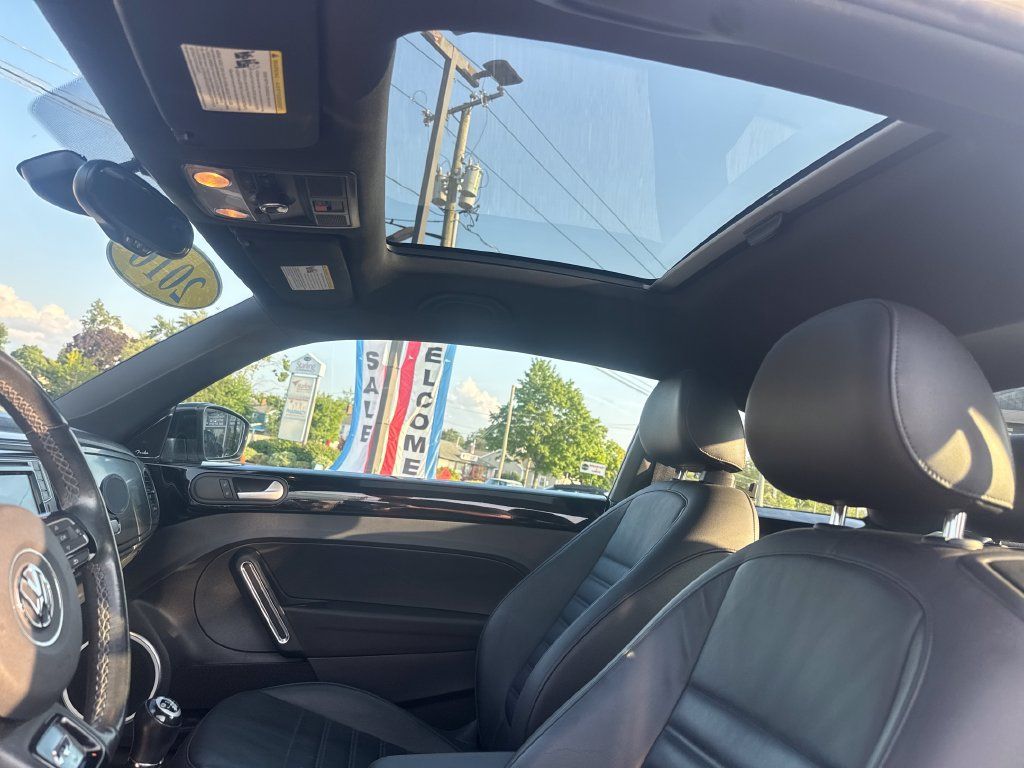 Used 2016 Volkswagen Beetle R-Line SE FWD image 22