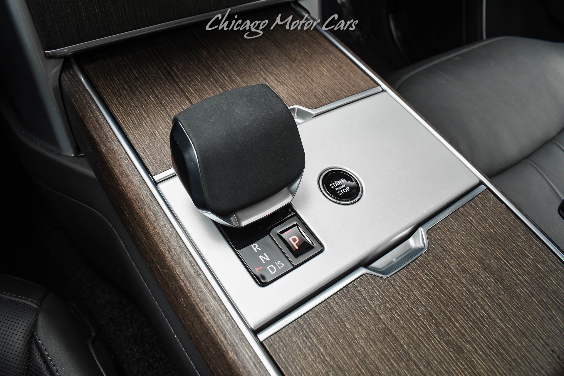 Used 2024 Land Rover Range Rover SE AWD/4WD image 17