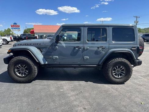 Used 2024 Jeep Wrangler Unlimited Rubicon 392 AWD/4WD image 3