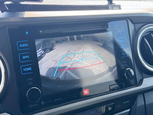 Used 2019 Toyota Tacoma TRD Off-Road AWD/4WD image 27