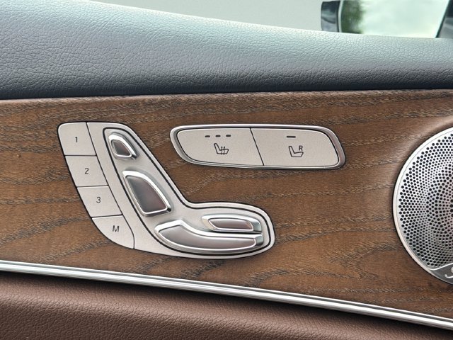 Used 2018 Mercedes-Benz E 300 4MATIC image 12