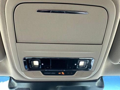 Used 2024 Lincoln Corsair FWD image 18