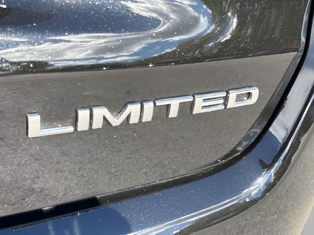 Used 2026 Jeep Compass Limited AWD/4WD image 12