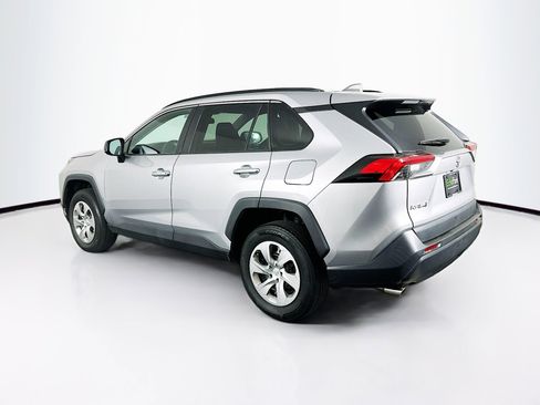 Used 2021 Toyota RAV4 LE image 5